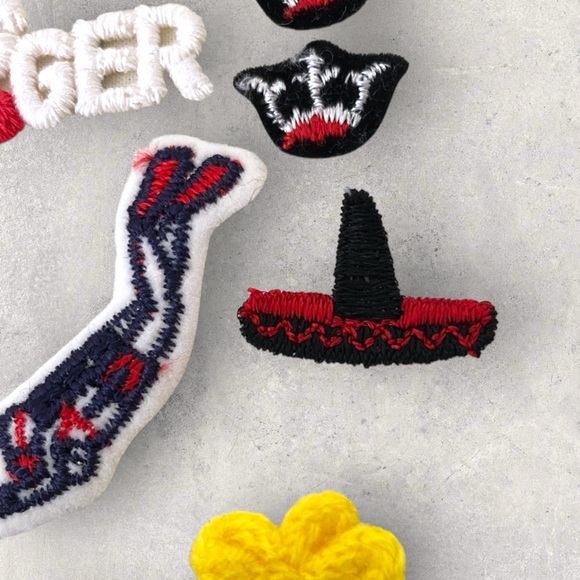 NWT Big Lot of Vintage Iron-On Patches, 26 Count. - Picture 8 of 16